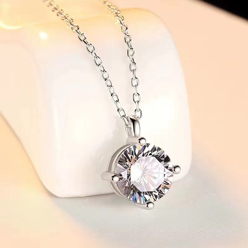 Four-claw Single Diamond 1 Karat Moissanite S925 Silver Four-claw Necklace For Women