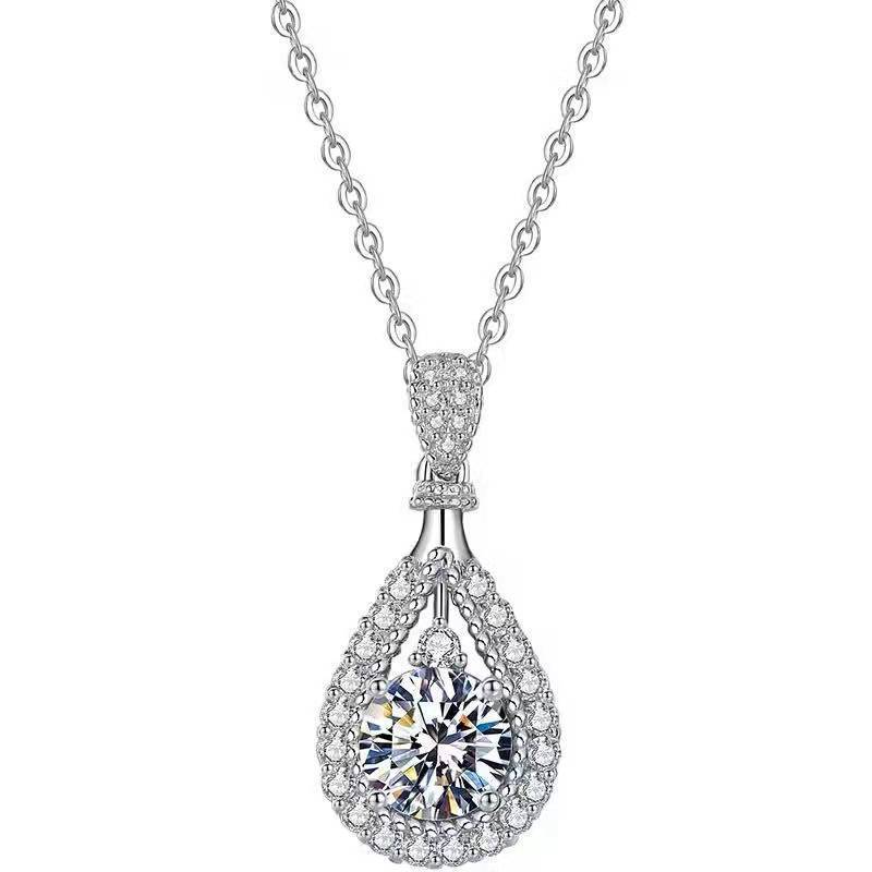 D Color Moissanite Exquisite Luxury Fashion Water Drop Pendant Necklace